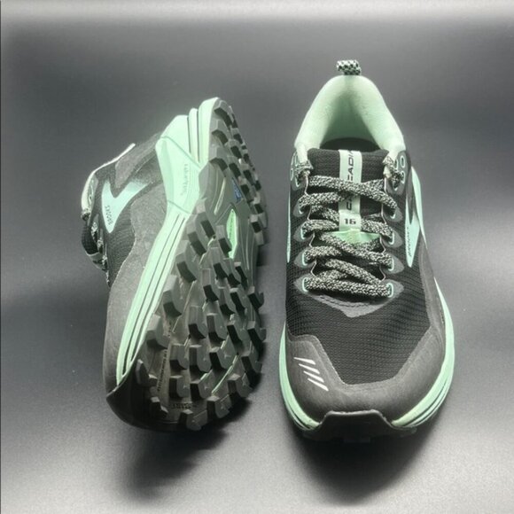 Brooks Cascadia 16 Women's Black and Mint Running Hiking Shoes, Size 6 - Picture 2 of 6
